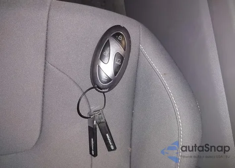 2025 Hyundai Elantra Sel Convenience z USA, uszkodzony, nr VIN KMHLS4DG4SU018160